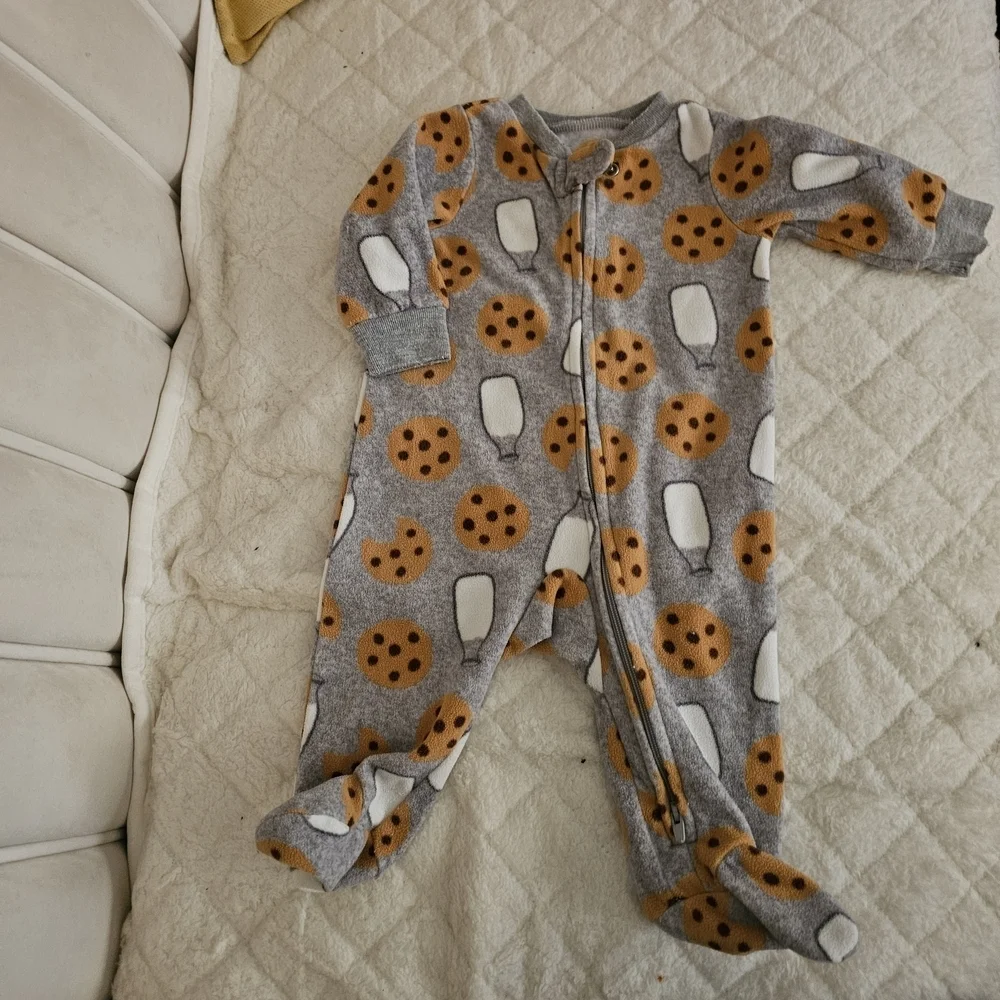 Carter's Gray Cookie and Milk Print Footie